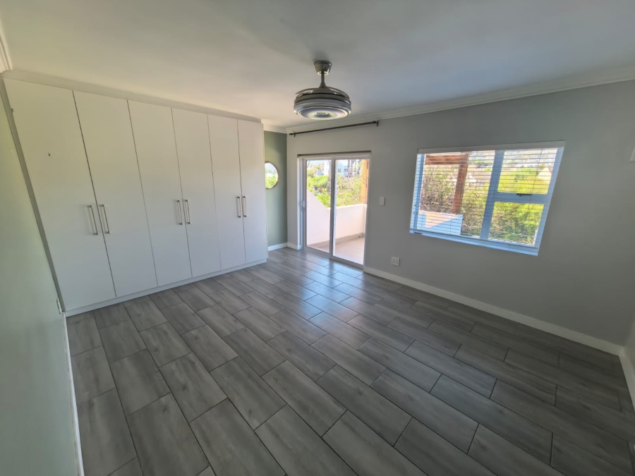 4 Bedroom Property for Sale in Somerset Country Estate Western Cape